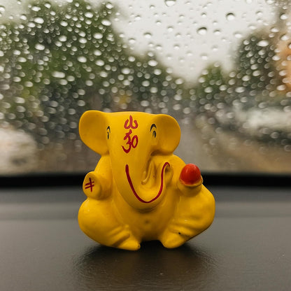 Resin Lord Ganesha Idol Car Dashboard 5x5cm (Yellow)