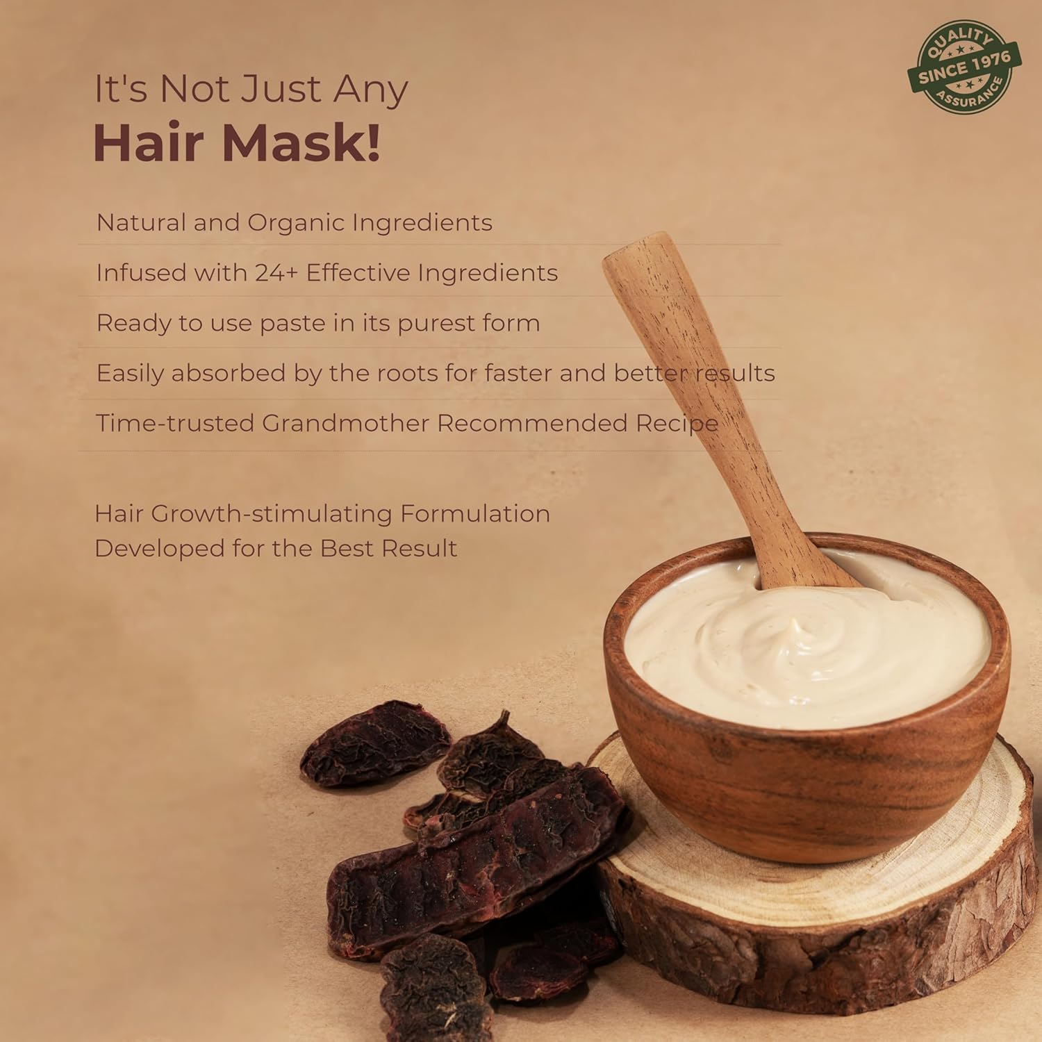Hair mask with natural ingredients on a wooden surface, featuring text about its benefits.