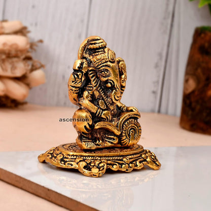 Designer Metal Lord Ganesha Statue Golden Brass Hindu God Ganesh Ganpati Sitting Idol Blessing Ganpati Sculpture for Home Decor Diwali Puja Home Decoration Festival Gifts