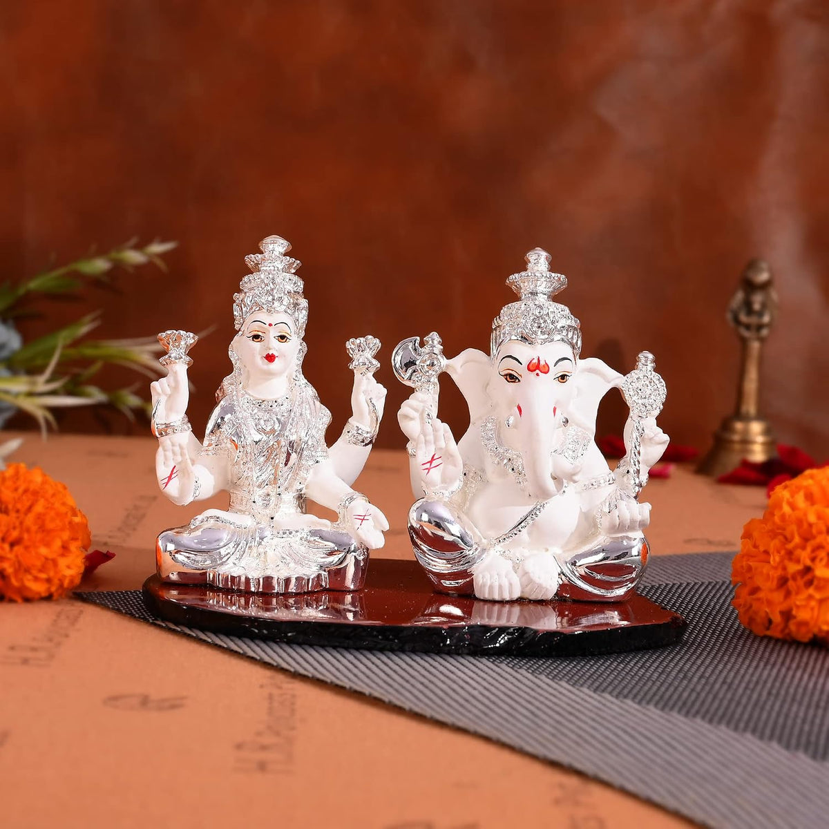 Resin Silver Plated Goddess Lakshmi and Lord Ganesh Idol/Statue/Murti Decorative Showpiece, Ganesha Laxmi Figurine for Puja(Pattern 01)