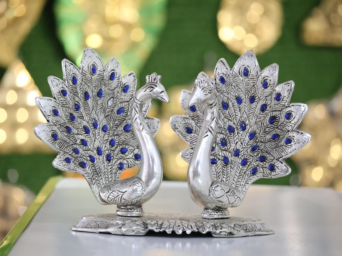 Double Peacock Metal Statue, Lovers Peacock Couple, Animal Showpiece Figurines, Feng Shui as Table Top Figurine for Living Room, Office, Bedroom, Decorative (Silver)