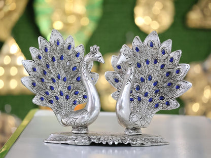 Double Peacock Metal Statue, Lovers Peacock Couple, Animal Showpiece Figurines, Feng Shui as Table Top Figurine for Living Room, Office, Bedroom, Decorative (Silver)