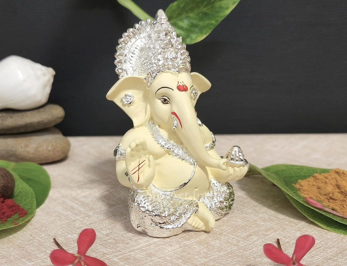 Gold Art Indiagold And Silver Plated Ganesha Idol Silver Chandan Ganesh Idol For Car Dashboard Ganesha Murti Ganpati Idol For Home Decor Puja Lord Ganesh Statue Gift For Office Desk Puja Room Figurine