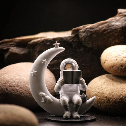Astronaut Figurine Showpiece for Home Décor, Office Desk, Car Dashboard & Table Decoration | Space Astronaut Statue Collectible Gift for Home, Room & Workspace (Moonstar Human)