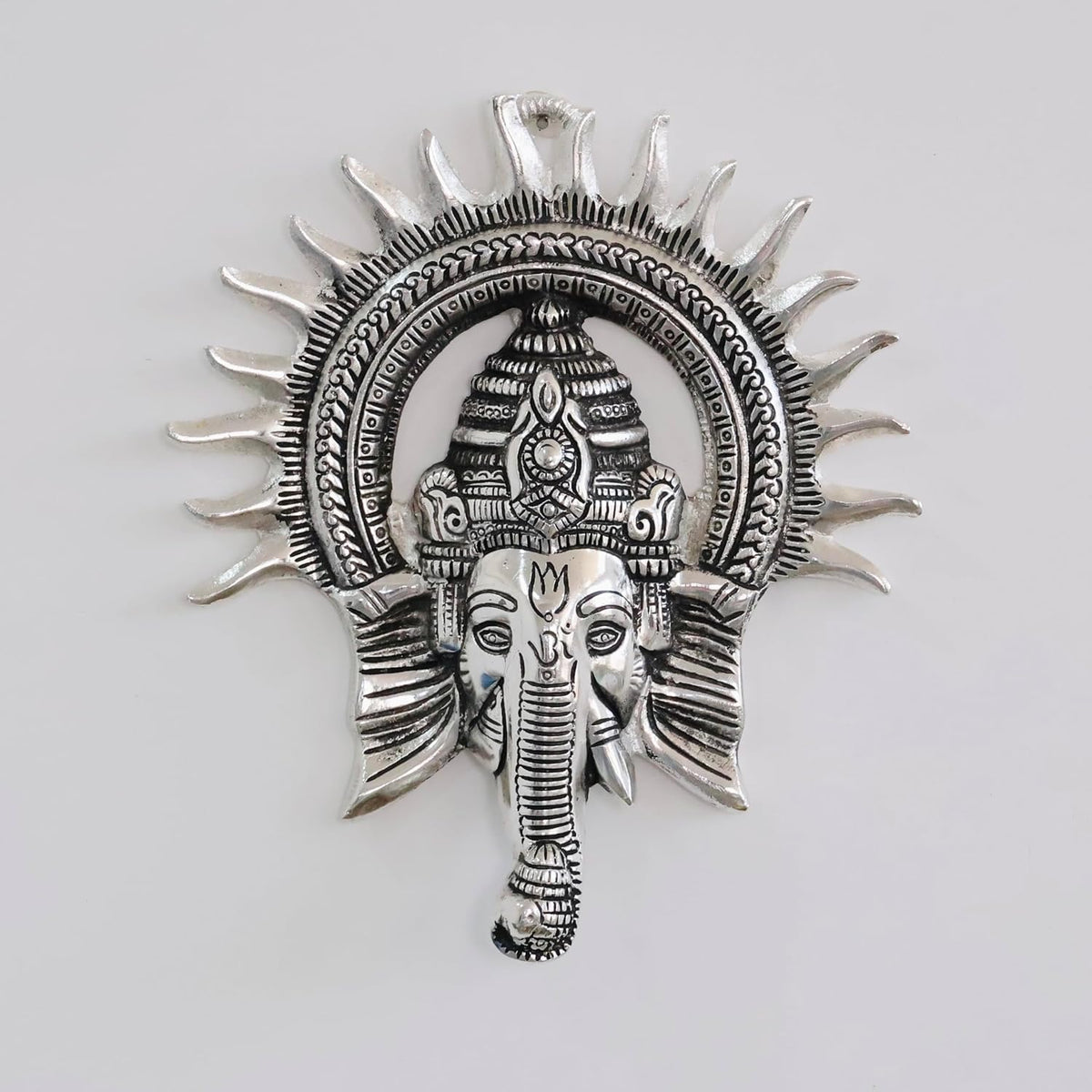 Metal Ganesha ji Statue,Ganpati Wall Hanging Sculpture Lord Ganesh Idol Lucky Feng Shui Wall Decor Your Home, Office,Religious Gift Article (Silver)
