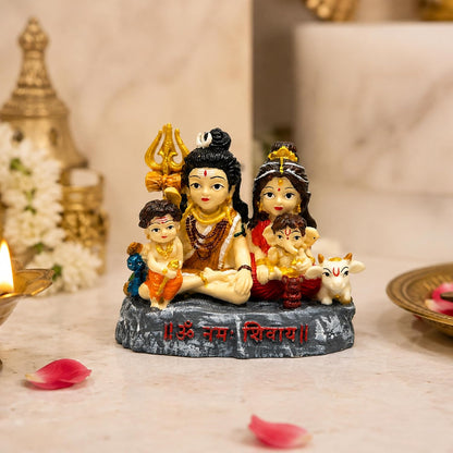 UNOVATE Shiva Parivar for Car Dashboard | Shiva Idol | Shiv Parivar Statue for Car | Mahadev Idol for Car, Home Temple, Office Desk. (Shiv Parivar)