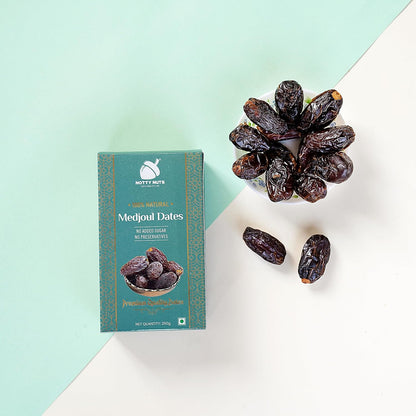 Notty Nuts -FOR A HEALTHY LIFE Medjoul Dates 250 gm| Jumbo Size Khajur/Khajoor | No Artificial Colours | Naturally Sweet | Premium dates dry fruits (Pack of1)