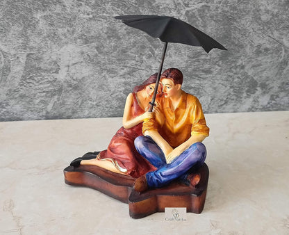 Resin Romantic Love Couple Under Umbrella Statue, 7 x 6 x 4 Inches, Multicolour