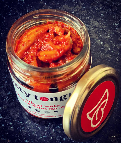 tasty tongue' Heeng Wala Kacche Aam ka teekha Achar/Hing ki Achari (Spicy Asafoetida-Raw Mango Pickle), Traditional, 100% Oil-Free, preservatives-free, Sun dried, Certified