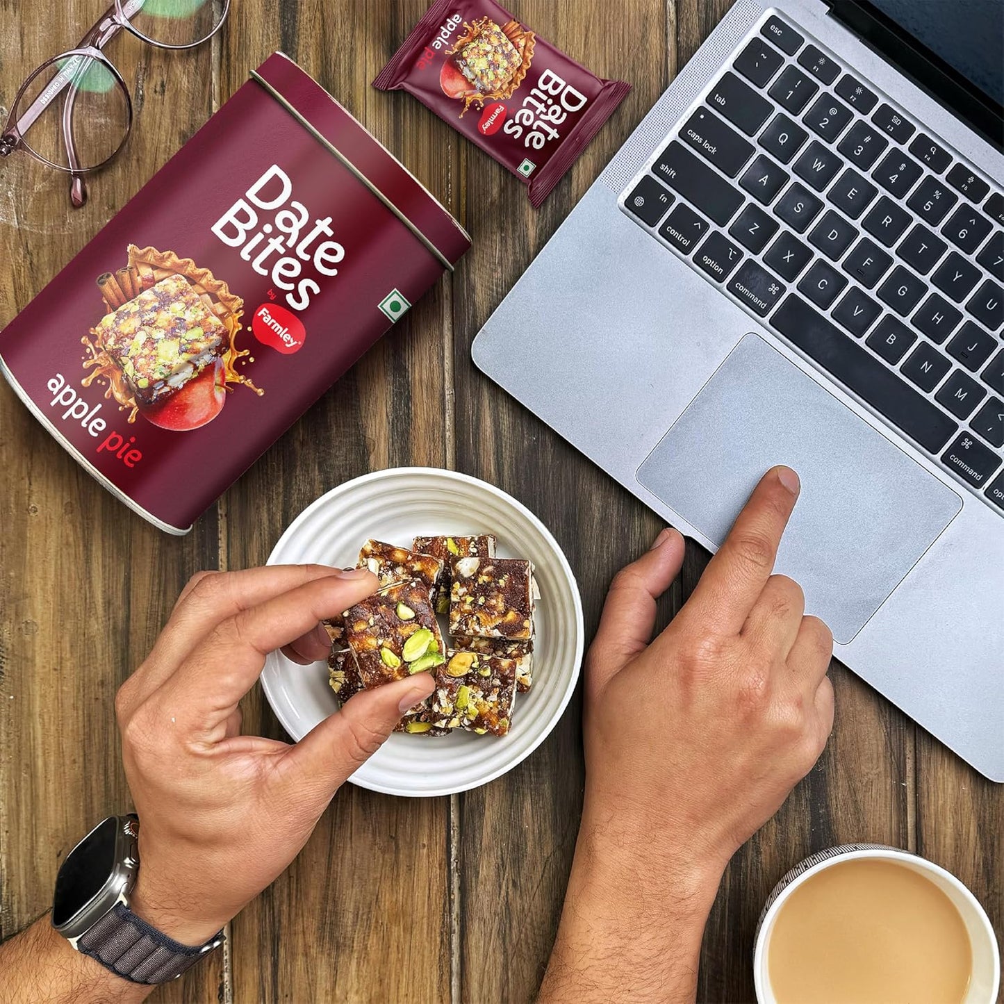 Farmley Apple Pie Date Bites | Pack of 10 I Dates Barfi Made with Dates, Dried Apple,Pista, Cashews, Almonds, Honey, Cinnamon and Pure Ghee