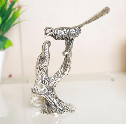 Love Birds Couple Kissing Sitting on Tree,Animal Showpiece for Home Decorative Statue, Gift for Boyfriend,Girlfriend,Wife,Husband,Friends,Happy Home Decoration Idol Showpiece (Silver)