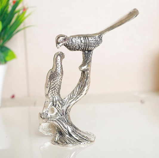 Love Birds Couple Kissing Sitting on Tree,Animal Showpiece for Home Decorative Statue, Gift for Boyfriend,Girlfriend,Wife,Husband,Friends,Happy Home Decoration Idol Showpiece (Silver)