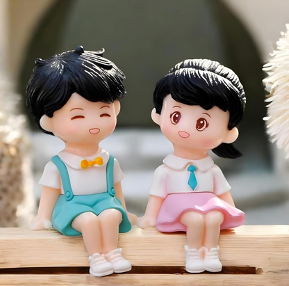 Mini Couples Romantic Gift for Girlfriend Boyfriend Figurines and Valentine Decoration Items Showpiece for Valentines Gift Miniature Set for Living Room Bed Room Decoration
