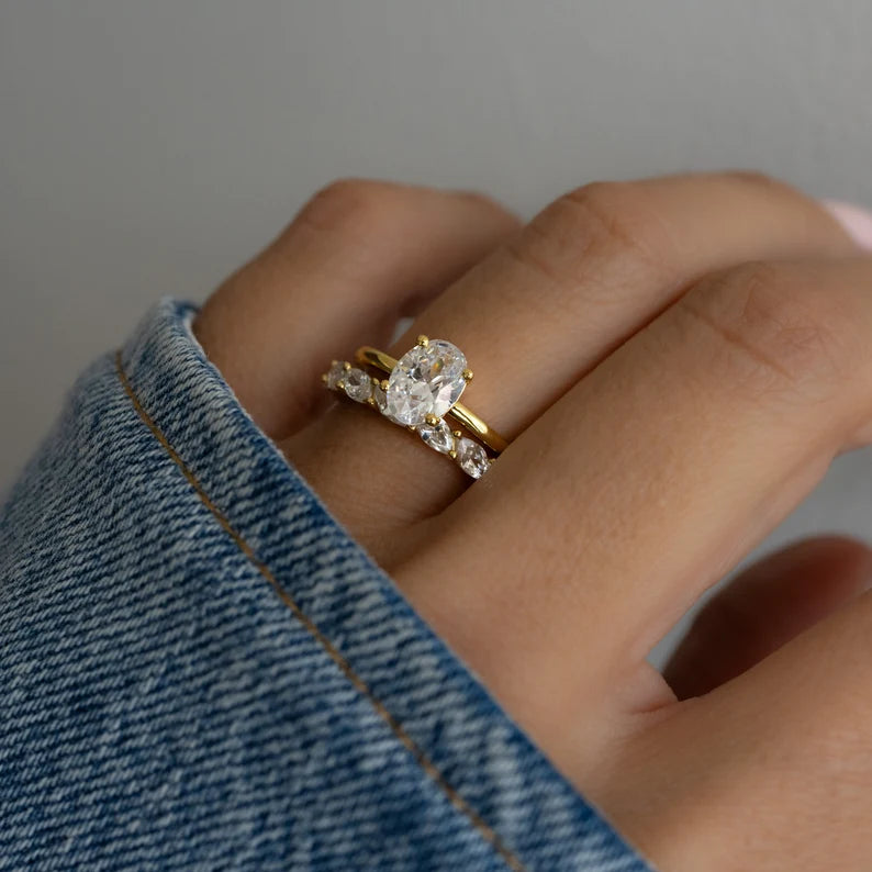 Oval Ring, CZ Ring, Promise Ring, Wedding Ring, Engagement Ring, Anniversary Ring, Diamond Ring, Cubic Zirconia Ring Gold Ring, Gift for Her